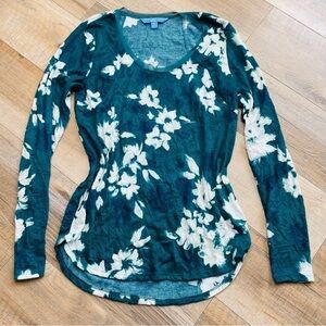 Simply Vera Vera Wang Green & White Floral Long Sleeve Top
